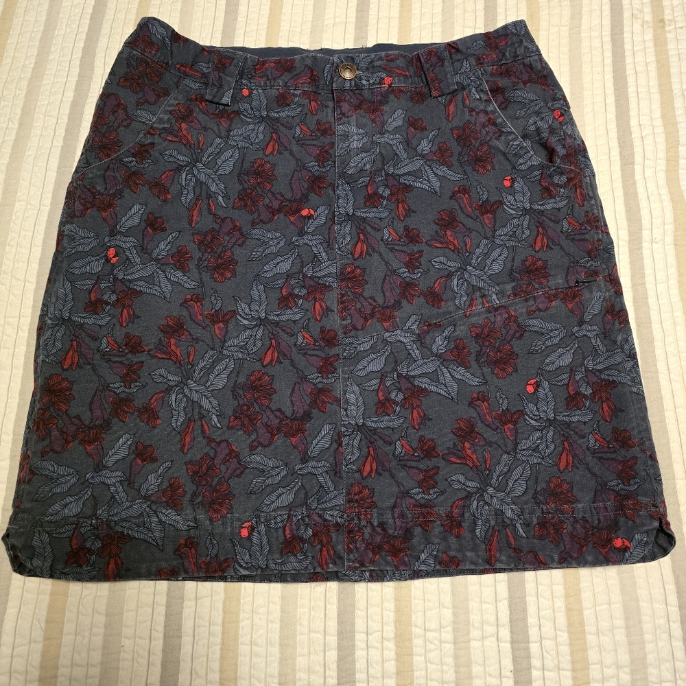 Floral Patterned Women's Skorts